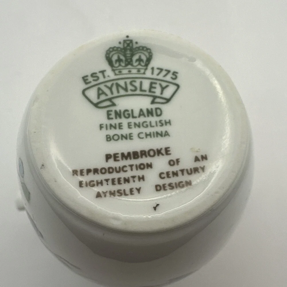 Aynsley Bud Vase Double Handle Pembroke Fine English Bone China 3.5